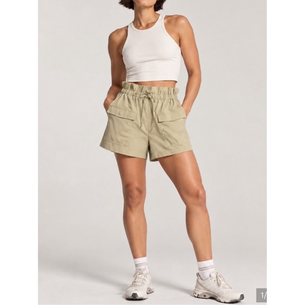 Girlfriend Collective Cora Pocket Shorts small paper bag waist beige NWT